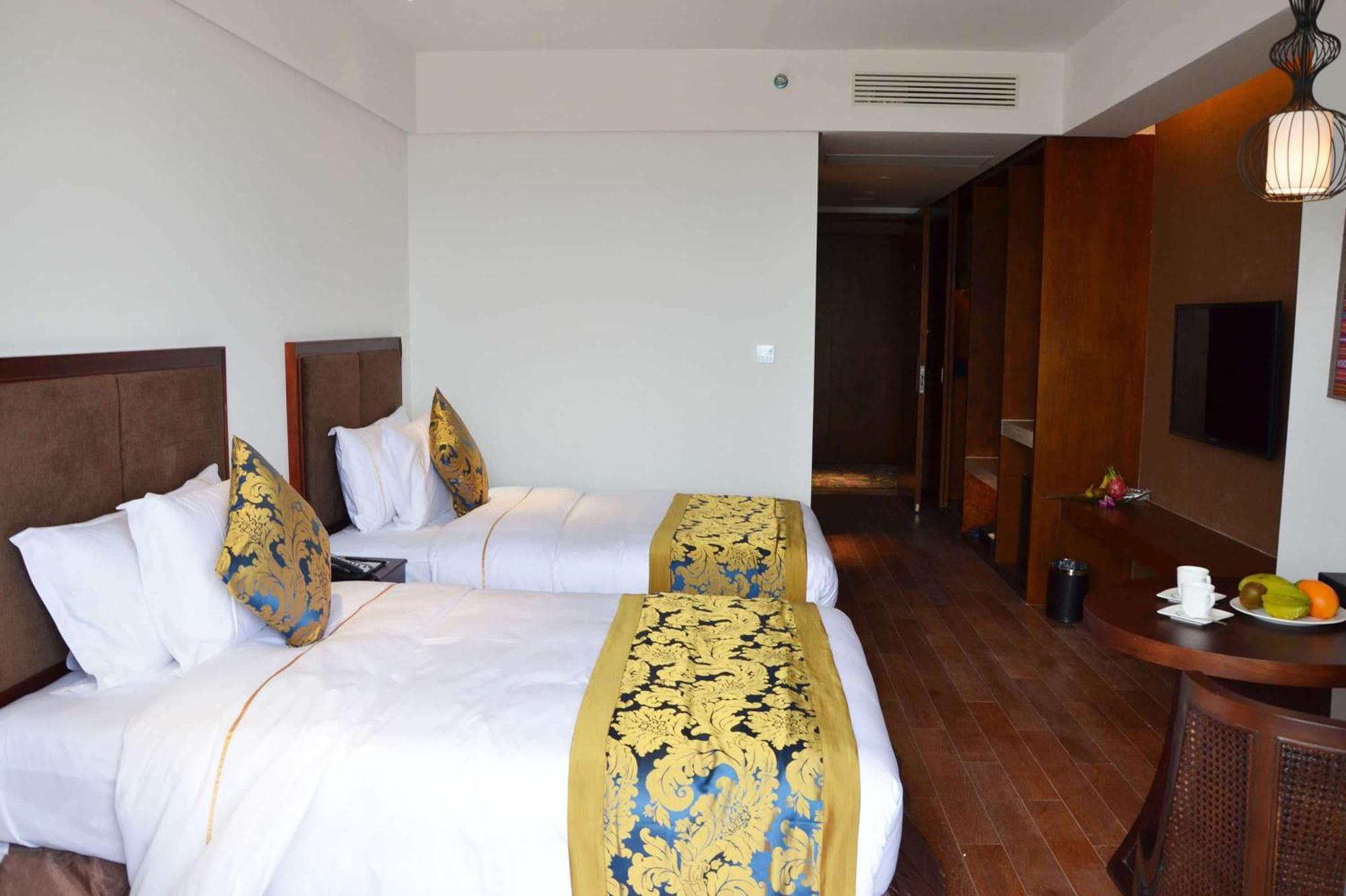 Wyndham Garden Hotel Lingshui  Exterior foto