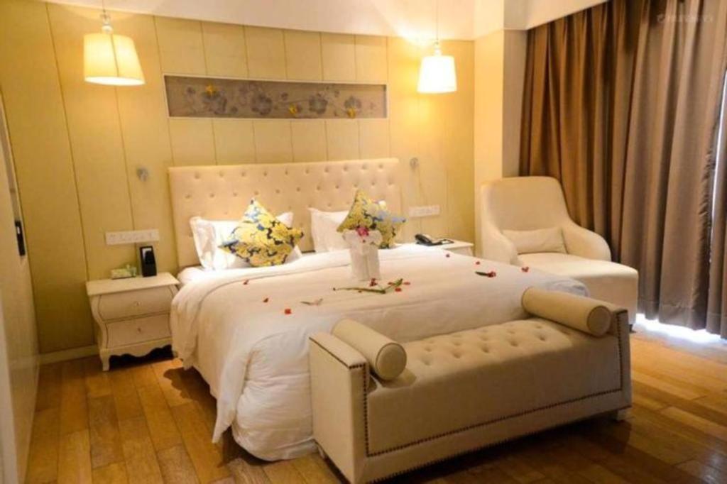 Wyndham Garden Hotel Lingshui  Exterior foto