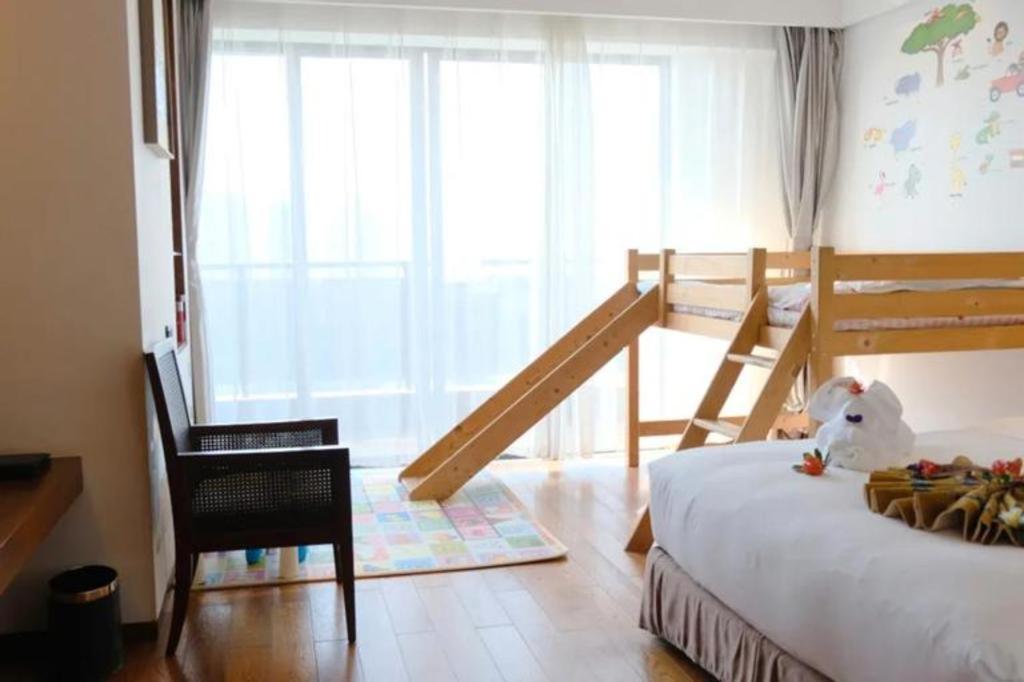 Wyndham Garden Hotel Lingshui  Exterior foto