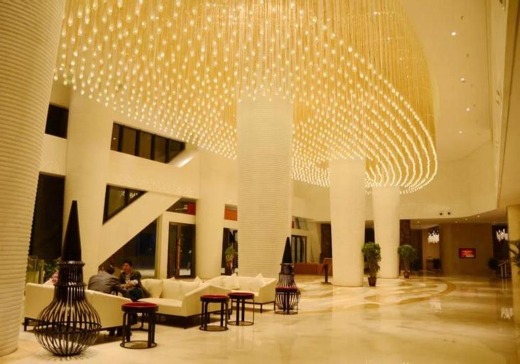 Wyndham Garden Hotel Lingshui  Exterior foto